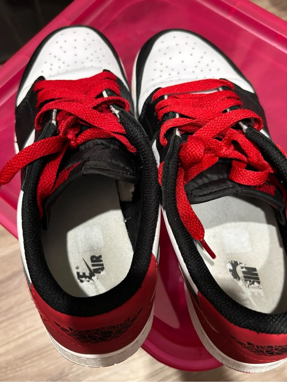 Air Jordan 1 Low Black Toe 7Y/8.5W
